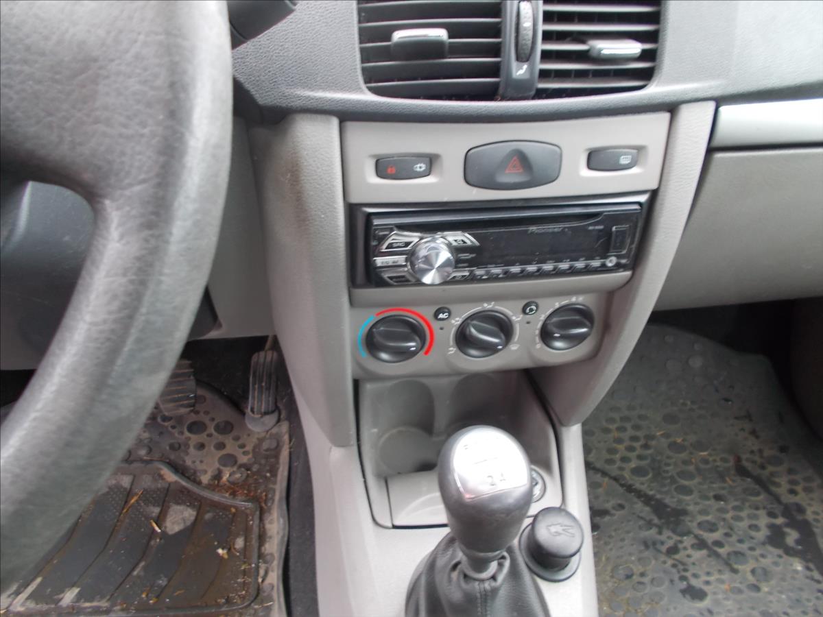 Renault Thalia 1,2 i ČR KLIMA TZ STK 6/2027 - foto 19