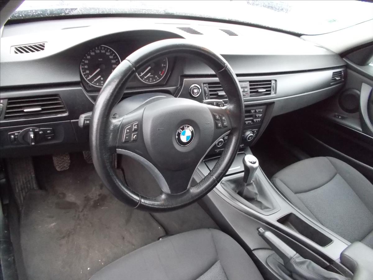 BMW Řada 3 2,0 16V DIGIKLIMA PĚKNÉ - foto 21