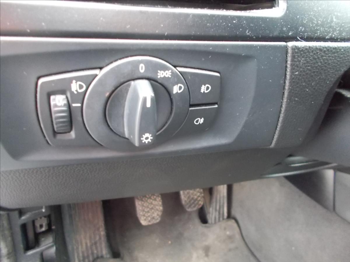 BMW Řada 3 2,0 16V DIGIKLIMA PĚKNÉ - foto 26