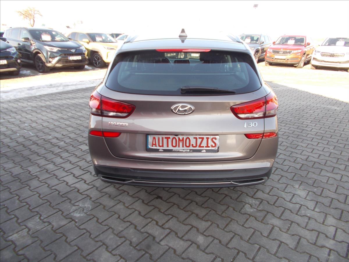 Hyundai i30 1,0 T-GDI ČR 1.MAJITEL ZÁRUKA 3/2028 - foto 10