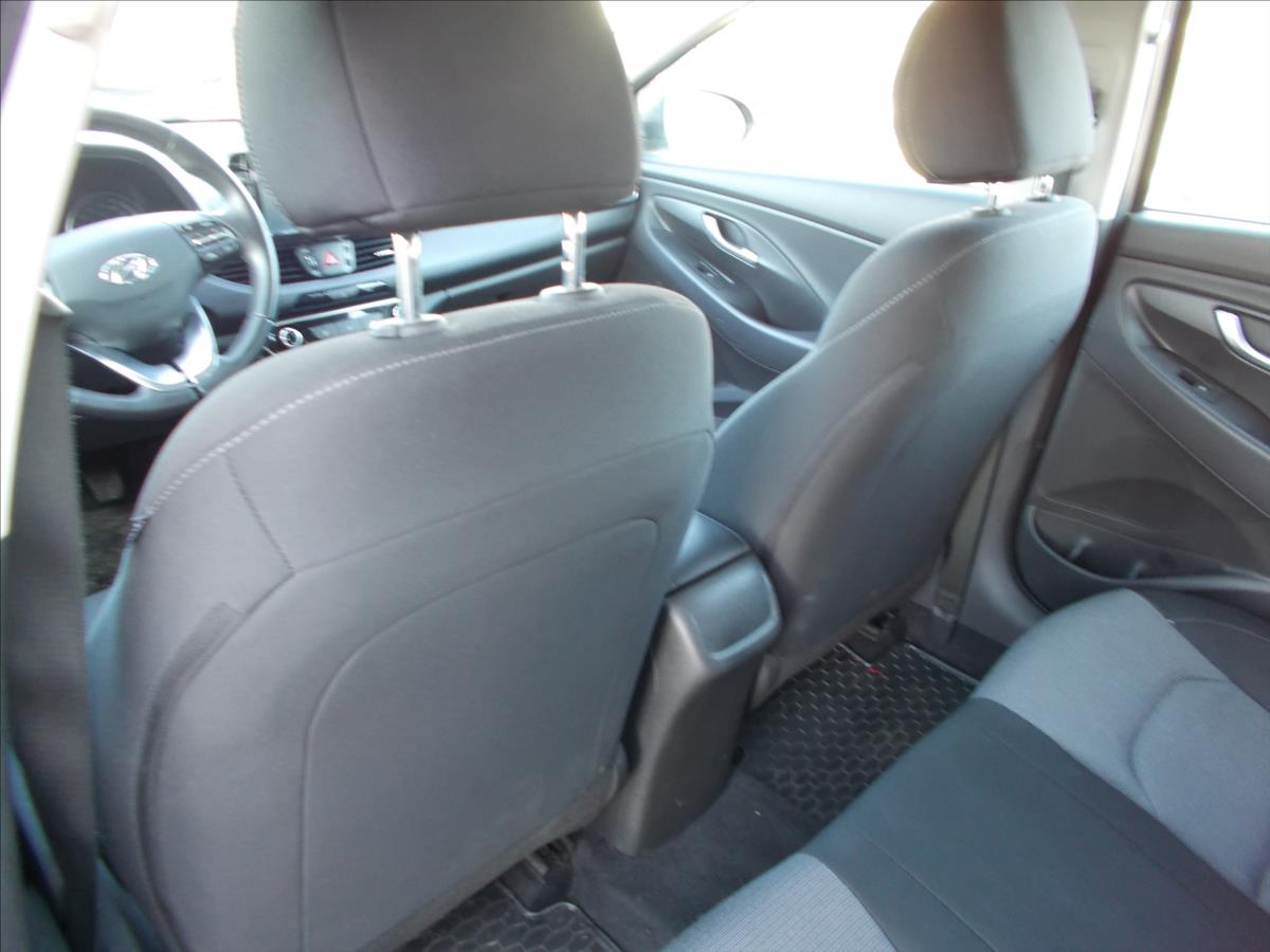 Hyundai i30 1,0 T-GDI ČR 1.MAJITEL ZÁRUKA 3/2028 - foto 17