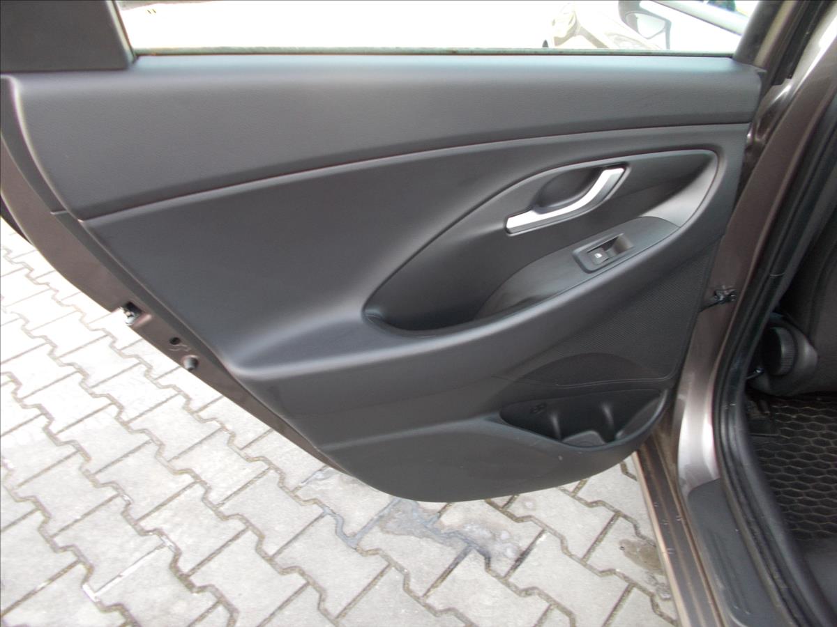 Hyundai i30 1,0 T-GDI ČR 1.MAJITEL ZÁRUKA 3/2028 - foto 19