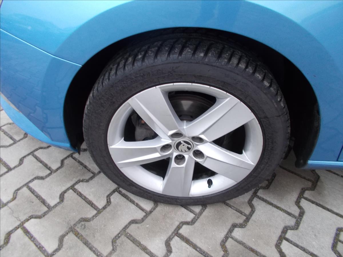 Škoda Fabia 1,0 MPI 55 kW KLIMA 84560 KM  III - foto 6