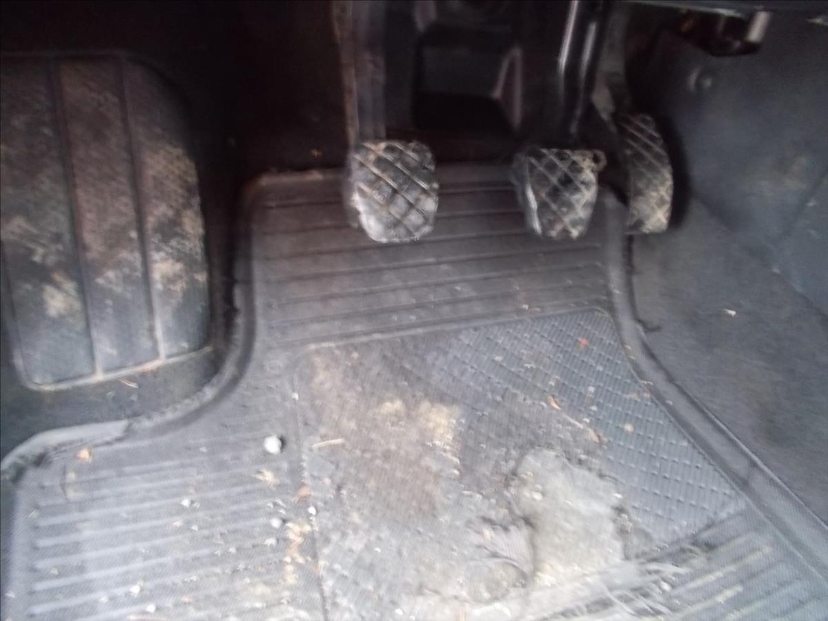 Škoda Octavia 1,9 TDI DIGIKLIMA NOVÁ STK NOVÉ ROZVODY - foto 22